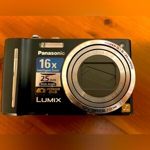Panasonic LUMIX ZS-5 Digital Camera